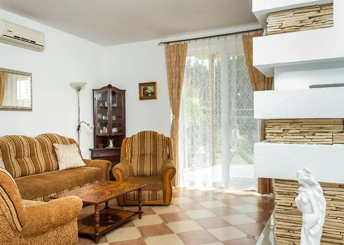 Twin Front By Interhome *